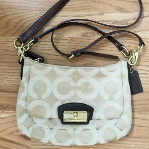 Coach purse #19332